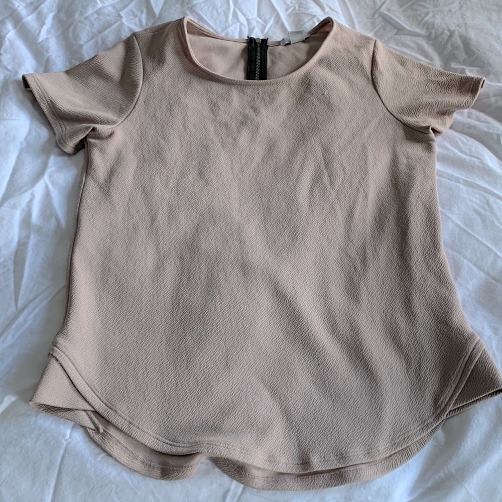 Tan colored tshirt